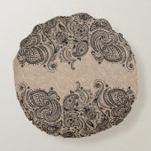 ベージュアンドブラックペイズリーレース ラウンドクッション (裏面)