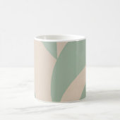 ベージュエレガントとソフトグリーン、金ゴールドアクセント コーヒーマグカップ (中央)