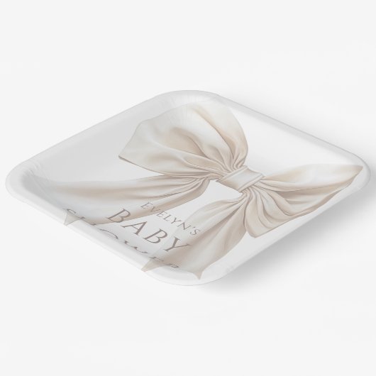 ベージュエレガントボウ男女兼用ベビーシャワー ペーパープレート (傾斜あり)