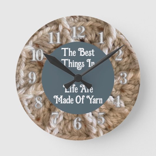 ベージュクロシェ柄フォトクレフティラブヤーン ラウンド壁時計 (正面)