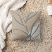 ベージュグレーとホワイト抽象芸術の水色葉の クッション (ブランケット)