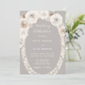 ベージュグレーフローラホワイトパール結婚式招待状 招待状 (スタンド正面)