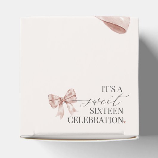 ベージュコケットボウスウィート16誕生日パーティギフト フェイバーボックス (上部)