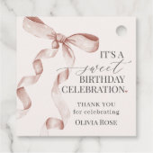 ベージュコケットボーガールバースデーパーティー フェイバータグ (裏面)