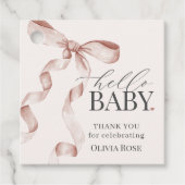 ベージュコケット弓女の子ベビーシャワー フェイバータグ (正面)