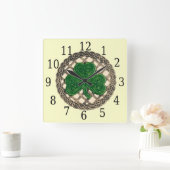 ベージュシャムロックとケルト結び目模様ズスクエアクロック スクエア壁時計 (ホーム)