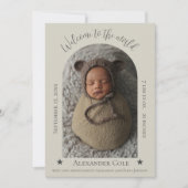 ベージュシンプルのアーチフレーム写真誕生のお知らせ 案内状 (正面)