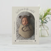 ベージュシンプルのアーチフレーム写真誕生のお知らせ 案内状 (スタンド正面)