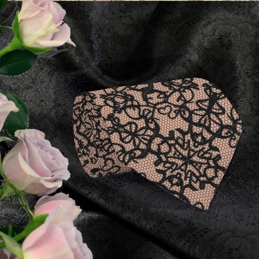 ベージュピンクまたは任意のトーンのセクシーブラックレースのフィッシュネット ネクタイ