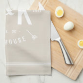 ベージュファームハウスアローモノグラム | 編集可能な色 キッチンタオル (四つ折り)