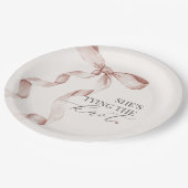 ベージュボウタイイングザノットブライダルシャワーデコール ペーパープレート (アングル)