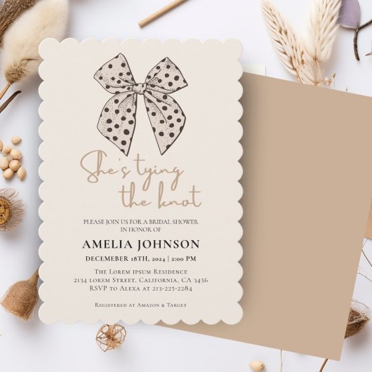 ベージュボウ彼女は結び目ブライダルシャワー 招待状