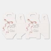 ベージュボウ結び目ブライダルシャワーギフト フェイバーボックス (見開き)