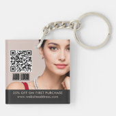 ベージュモダンファッションジュエリービジネスロゴQRコード キーホルダー (裏面)