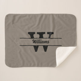 ベージュモノグラムパーソナライズされたファミリー名 シェルパブランケット