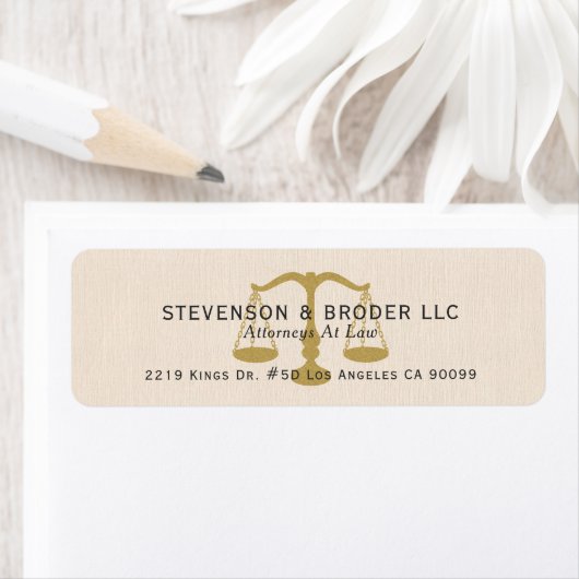 ベージュリネンのテクスチャと金ゴールドジャスティススケール ラベル (インサイチュ)