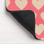 ベージュレッドかわいいシンプルハートパターン マウスパッド (コーナー)