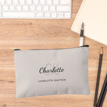 ベージュ名モノグラムイニシャル モダン