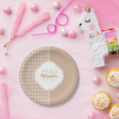 ベージュ名門私立校風のとタン千鳥格子のモノグラムと名前 ペーパープレート (パーティー)