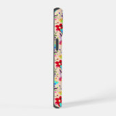 ベージュ地にカラフルな花柄 iPhone 15ケース (右側面)