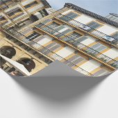 ベージュ歩く付近の人建物 ラッピングペーパー (角)