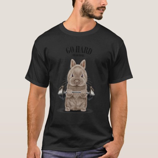 ベージュ矮小ウサギの筋肉トレーニング重量挙げF Tシャツ (正面)
