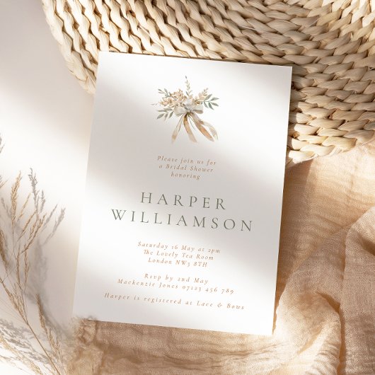 ベージュ素朴フローラブーケ&ボウブライダルシャワー 招待状
