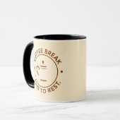 ベージュ背景のCoffee Breakロゴ マグカップ (正面左)