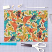 ベージュ色のFlutterbyの毎日の蝶 薄葉紙 (クラフト)