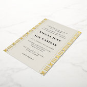 ベージュ色ボホムドク縁どロ 箔招待状 (回転した状態)