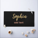 ベージュ追加の名前ガールボス文字ブラックエレガント デスクマット<br><div class="desc">ガーリーデザイン</div>