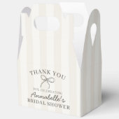 ベージュ コケッテ ボウ ベージュ ブライダル シャワー デザート フェイバーボックス (見開き)