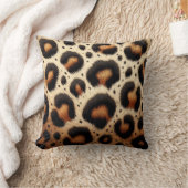 ベージュ&ブラックヒョウのファーアニマルプリントスポット クッション (ブランケット)