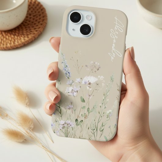 ベージュ ボホ 水彩の野の花 iPhone 15ケース