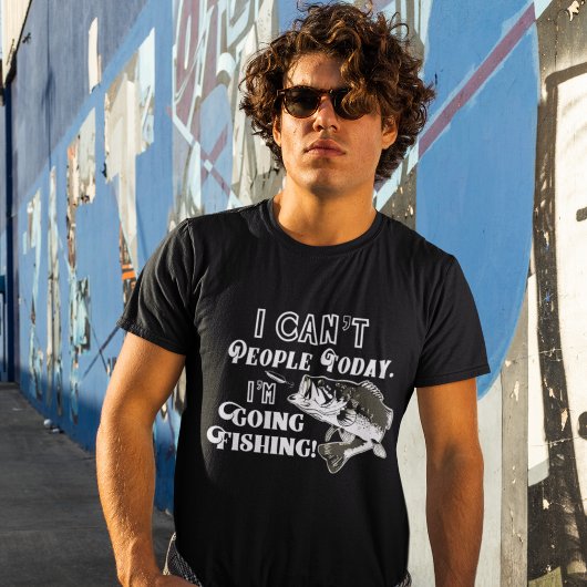 ベースおもしろい魚釣りスポーツアウトドアアングラー引用文 Tシャツ