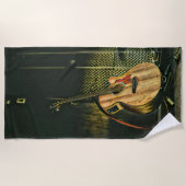 ベースギタープレーヤー ビーチタオル (正面)