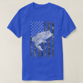 ベース魚釣りアメリカ迷彩柄米国漁師国旗 Tシャツ (デザイン正面)
