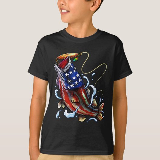 ベース魚釣りフィッシュアメリカンフラッグ愛国的魚釣り Tシャツ (正面)