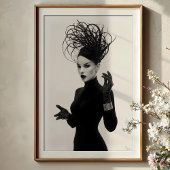 ベールに包まれた謎：前衛的なモノクログラマー ポスター