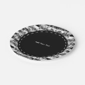ペイズリーおよび黒いストライプなパターン|白及び灰色 ペーパープレート (アングル)