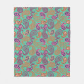 ペイズリーパターン フリースブランケット (正面)