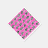 ペイズリーパターン、明るい赤紫色ピンク、白黒 スタンダードカクテルナプキン (角)