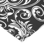 ペイズリー花パターン渦巻の白黒 ロングテーブルランナー (コーナー)