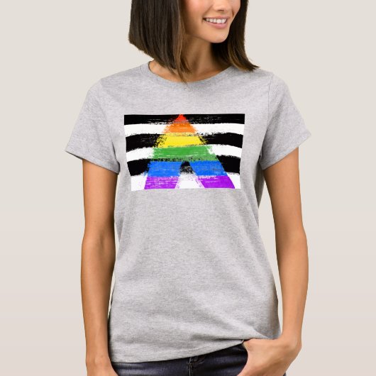 ペイントされたアライ プライド Tシャツ (正面)