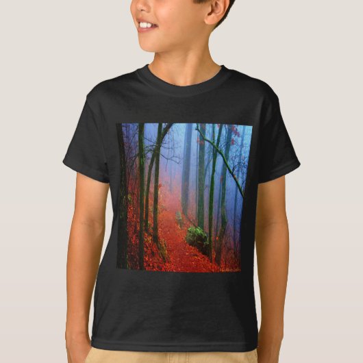 ペイントフォレストの秋の青い霧 Tシャツ (正面)