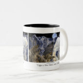 ペガソス及びワタリガラスの友人のファンタジーの芸術のマグ ツートーンマグカップ (正面右)