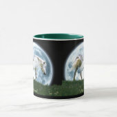 ペガソス及び月のファンタジーの芸術のマグ マグカップ (中央)