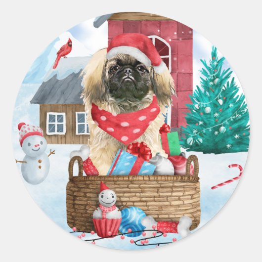 ペキニーズの犬のクリスマスの犬小屋と雪景色 ラウンドシール (正面)