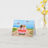 ペキニーズ犬 バレンタインデー トラック ハート カード (黄色い花)