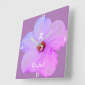 ペチュニアフローラクリスマスネームモノグラムピンクカワイト スクエア壁時計 (傾斜)